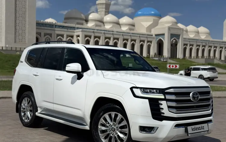 Toyota Land Cruiser 2021 года за 49 900 000 тг. в Астана
