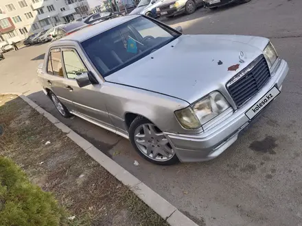 Mercedes-Benz E 320 1992 года за 2 050 000 тг. в Алматы – фото 9