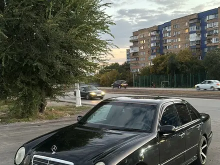 Mercedes-Benz E 280 2001 года за 3 900 000 тг. в Караганда