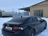 Toyota Camry 2022 года за 12 600 000 тг. в Тараз – фото 5