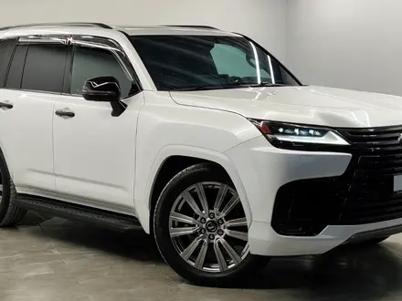 Lexus LX 600 VIP 2022 года за 66 000 000 тг. в Алматы – фото 2