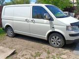 Volkswagen Transporter 2005 годаfor7 000 000 тг. в Астана