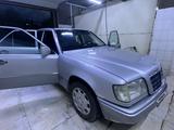 Mercedes-Benz E 200 1994 годаүшін2 100 000 тг. в Сатпаев