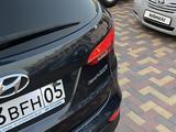 Hyundai Santa Fe 2014 годаүшін9 500 000 тг. в Алматы – фото 3