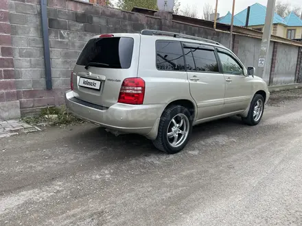 Toyota Highlander 2001 года за 6 800 000 тг. в Алматы – фото 2