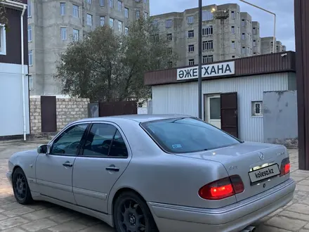 Mercedes-Benz E 320 1997 года за 4 200 000 тг. в Жанаозен – фото 10