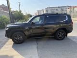 Toyota Land Cruiser 2022 года за 47 000 000 тг. в Актау – фото 3