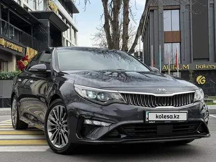 Kia K5 2018 года за 9 500 000 тг. в Шымкент