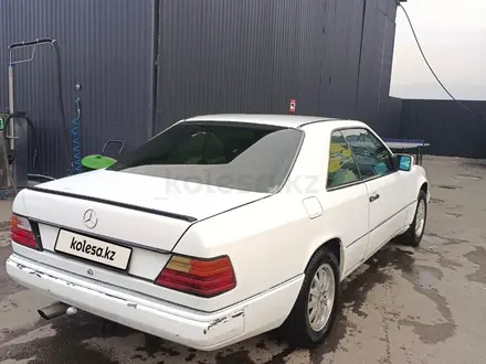 Mercedes-Benz E 300 1992 года за 2 000 000 тг. в Шымкент