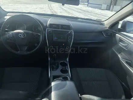 Toyota Camry 2016 года за 7 700 000 тг. в Уральск – фото 12