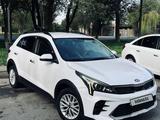 Kia Rio X-Line 2021 года за 7 400 000 тг. в Алматы – фото 2