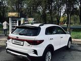 Kia Rio X-Line 2021 года за 7 400 000 тг. в Алматы – фото 3
