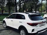 Kia Rio X-Line 2021 года за 7 400 000 тг. в Алматы – фото 4