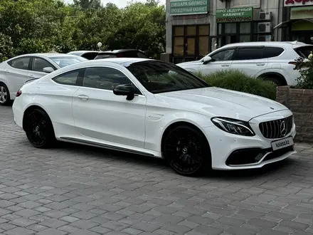 Mercedes-Benz C 63 AMG 2018 года за 32 990 000 тг. в Алматы – фото 3