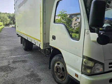 Isuzu  NMR85H 2009 года за 7 800 000 тг. в Алматы – фото 5