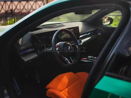 BMW M5 2025 года за 84 500 000 тг. в Алматы – фото 6