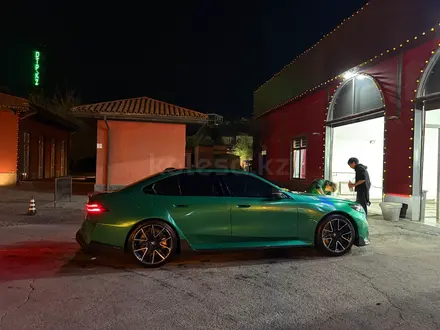 BMW M5 2025 года за 84 500 000 тг. в Алматы – фото 8