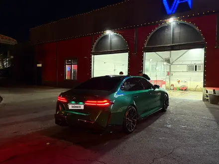 BMW M5 2025 года за 84 500 000 тг. в Алматы – фото 9