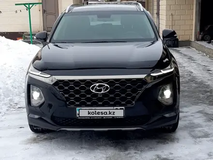 Hyundai Santa Fe 2020 года за 14 500 000 тг. в Талдыкорган – фото 22