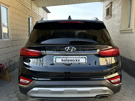 Hyundai Santa Fe 2020 года за 14 500 000 тг. в Талдыкорган – фото 3