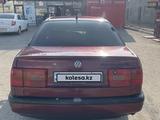 Volkswagen Passat 1994 года за 1 250 000 тг. в Тараз – фото 4