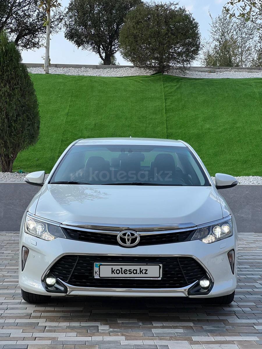 Toyota Camry 2017 г.