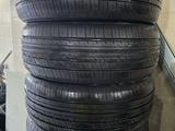 Шины Yokohama Advan dB V552 235x50R20 за 59 990 тг. в Актобе