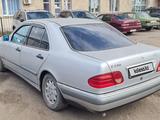 Mercedes-Benz E 230 1997 годаүшін2 600 000 тг. в Атбасар – фото 4