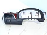 Консоль на Toyota Camry XV50 за 30 000 тг. в Тараз