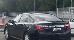 Toyota Camry 2012 года за 5 300 000 тг. в Уральск – фото 3