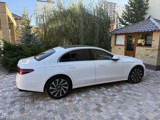Mercedes-Benz E-Class, 2024