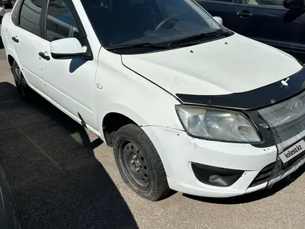 ВАЗ (Lada) Granta 2190 2018 года за 2 000 000 тг. в Астана – фото 2