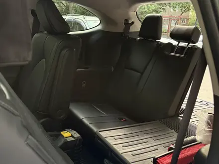 Toyota Highlander 2022 года за 23 000 000 тг. в Алматы – фото 15