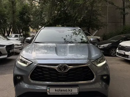Toyota Highlander 2022 года за 23 000 000 тг. в Алматы – фото 3