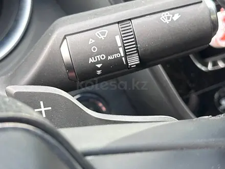 Toyota Camry 2019 года за 14 700 000 тг. в Астана – фото 31