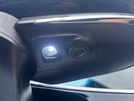 Toyota Camry 2019 года за 14 700 000 тг. в Астана – фото 36