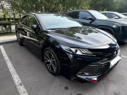 Toyota Camry 2019 года за 14 700 000 тг. в Астана – фото 3
