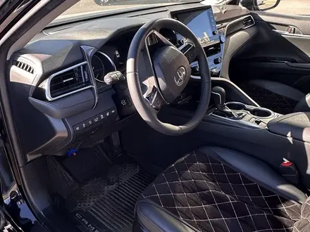 Toyota Camry 2019 года за 14 700 000 тг. в Астана – фото 22