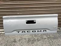 Toyota Tacoma 2016 крышка багажникаfor35 000 тг. в Алматы