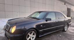 Mercedes-Benz E 230 1998 года за 2 800 000 тг. в Астана – фото 2