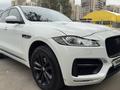 Jaguar F-Pace 2016 года за 16 500 000 тг. в Алматы – фото 2
