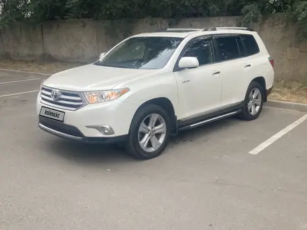 Toyota Highlander 2012 года за 14 200 000 тг. в Алматы – фото 3