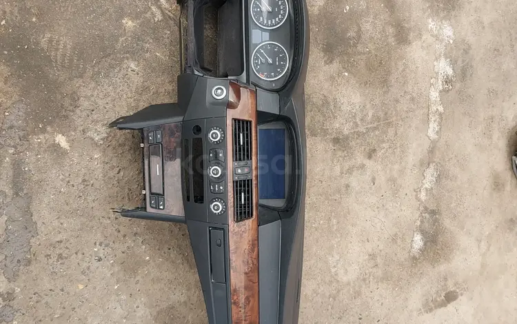 Е60 панель за 120 000 тг. в Шымкент