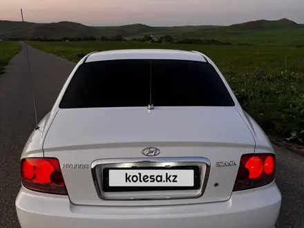 Hyundai Sonata 2003 года за 3 400 000 тг. в Шымкент – фото 2