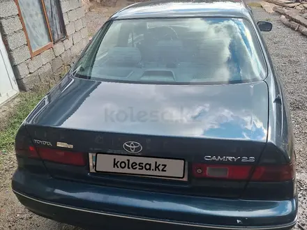 Toyota Camry 1997 года за 3 700 000 тг. в Туркестан – фото 4