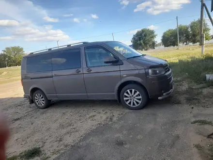 Volkswagen Caravelle 2014 года за 12 800 000 тг. в Аманкарагай