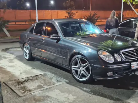 Mercedes-Benz E 500 2002 года за 5 900 000 тг. в Алматы – фото 5