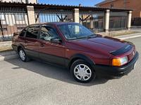 Volkswagen Passat 1993 года за 1 200 000 тг. в Караганда