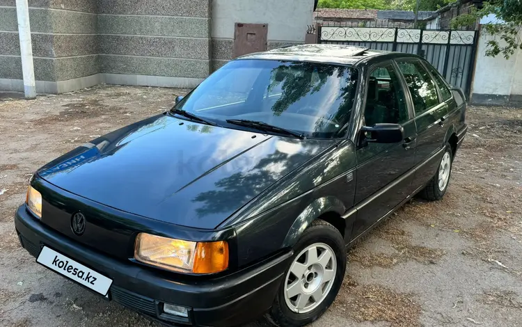 Volkswagen Passat 1993 годаүшін1 430 000 тг. в Караганда