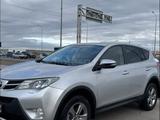 Toyota RAV4 2015 года за 8 800 000 тг. в Караганда
